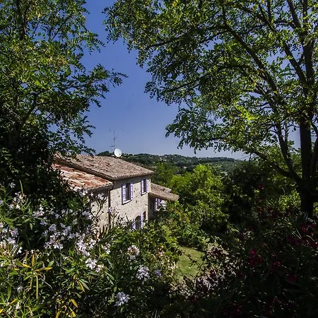 Piccolo Mondo Bed & Breakfast *