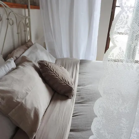 Piccolo Mondo Bed & Breakfast *